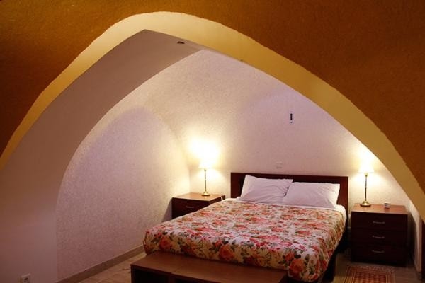 اجاره سوئیت سنتی دو تخته در یزد - گردآفرید