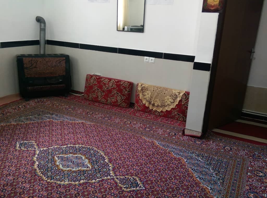 اجاره منزل مبله در مریوان - تک خوابه همکف