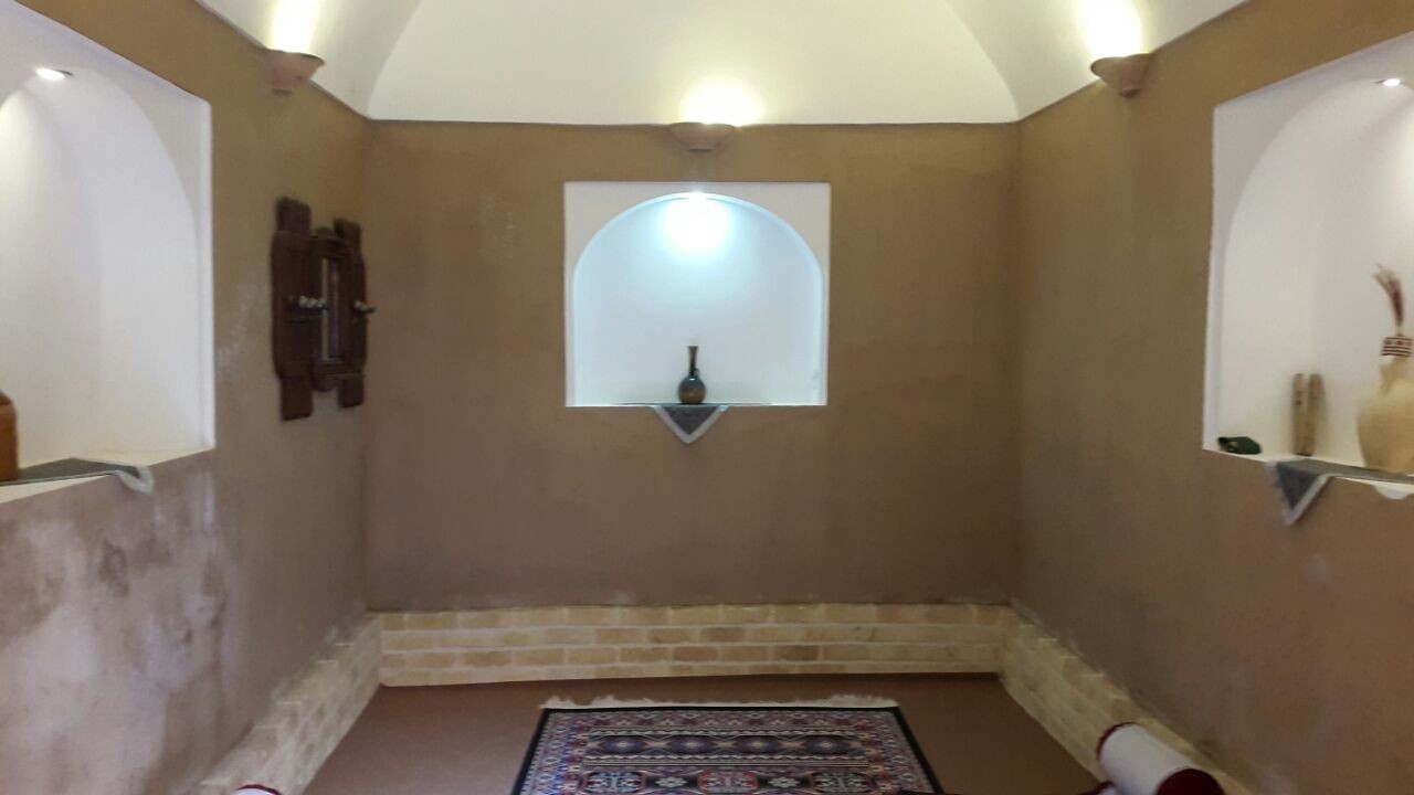 اجاره اتاق سنتی در خور بیابانک - 102