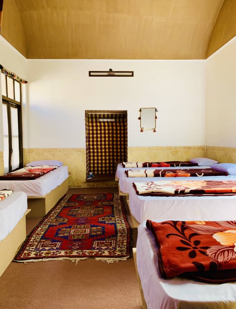 اجاره اقامتگاه سنتی در فهرج یزد -  اتاق بهار