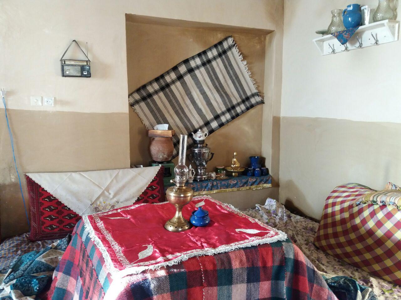 اجاره اقامتگاه بومگردی در ترخین آباد همدان-24 متری