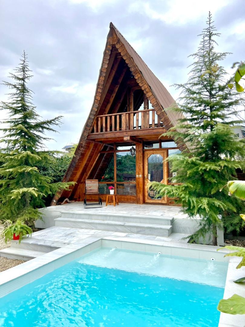 اجاره کلبه چوبی استخردار در نیاسته رامسر - اناناس