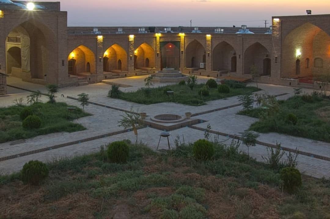 اجاره اقامتگاه بومگردی سنتی در ده نمک گرمسار - اتاق4