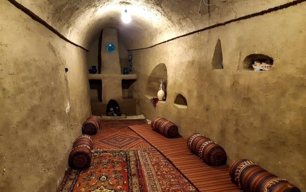 اجاره خانه روستایی سنتی در باقر آباد بافق 