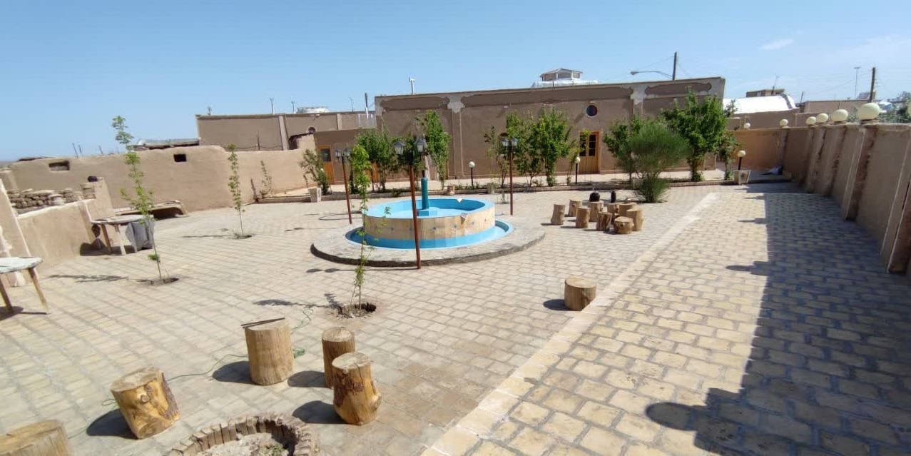اجاره بومگردی سنتی تمیز در کاشان - 1