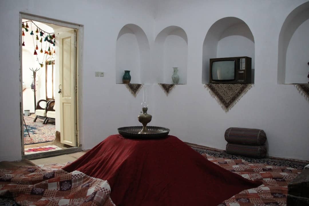 اجاره استراحتگاه سنتی در تودشک اصفهان -کرسی