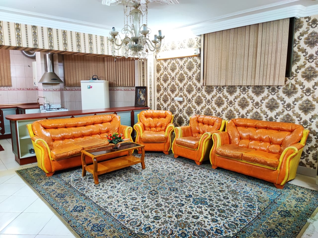 اجاره آپارتمان مبله سه خوابه  در لاهور اصفهان - واحد یک