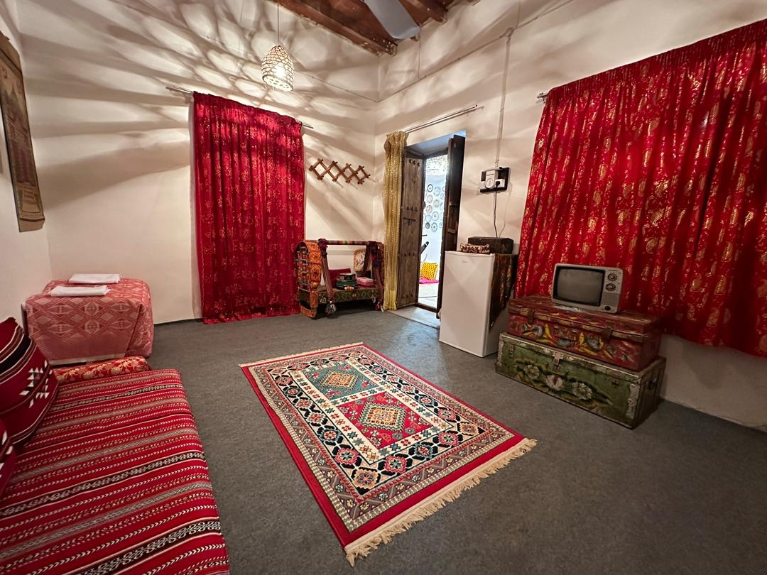 اجاره بومگردی سنتی نزدیک ساحل - کنگان - اتاق بی بی