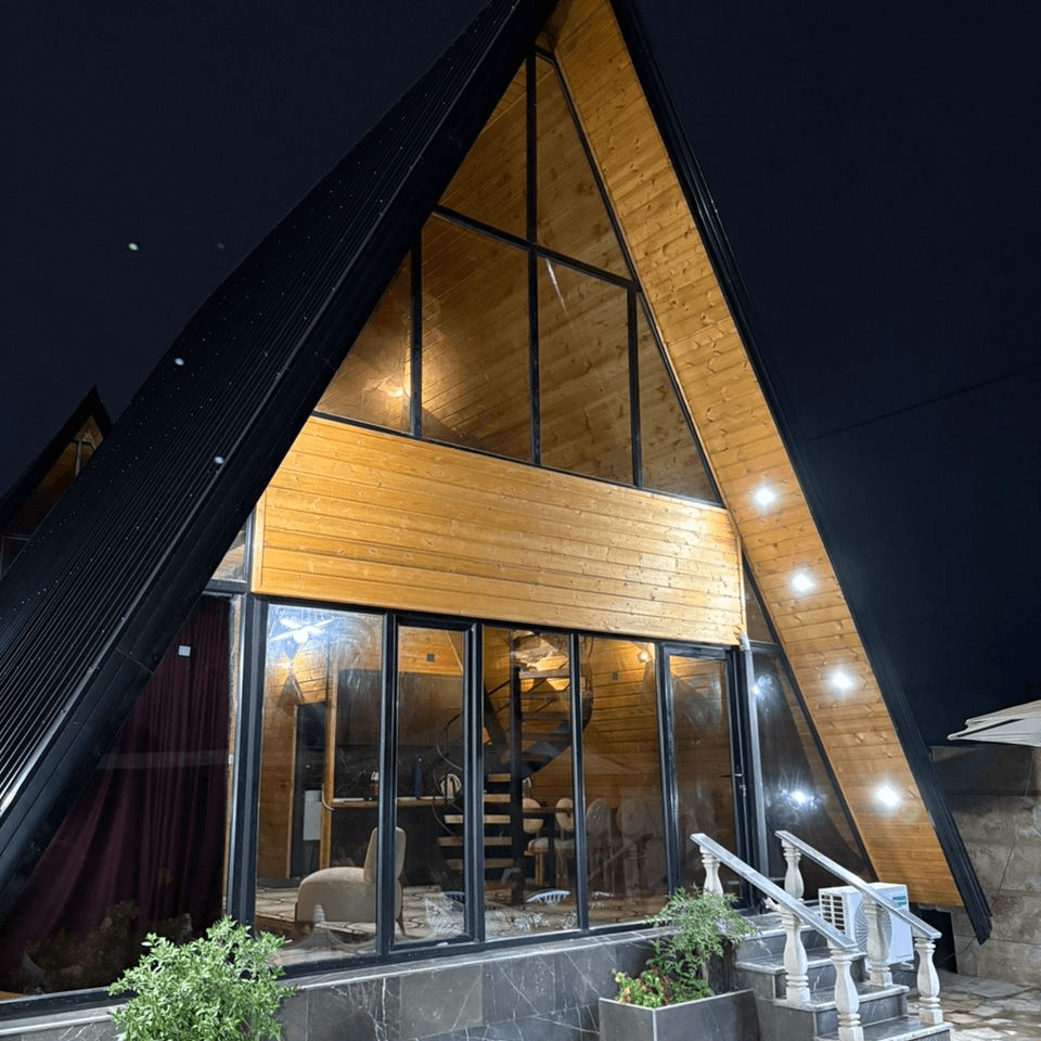 اجاره کلبه سوئیسی جکوزی دار در لاکان رشت - دوخواب