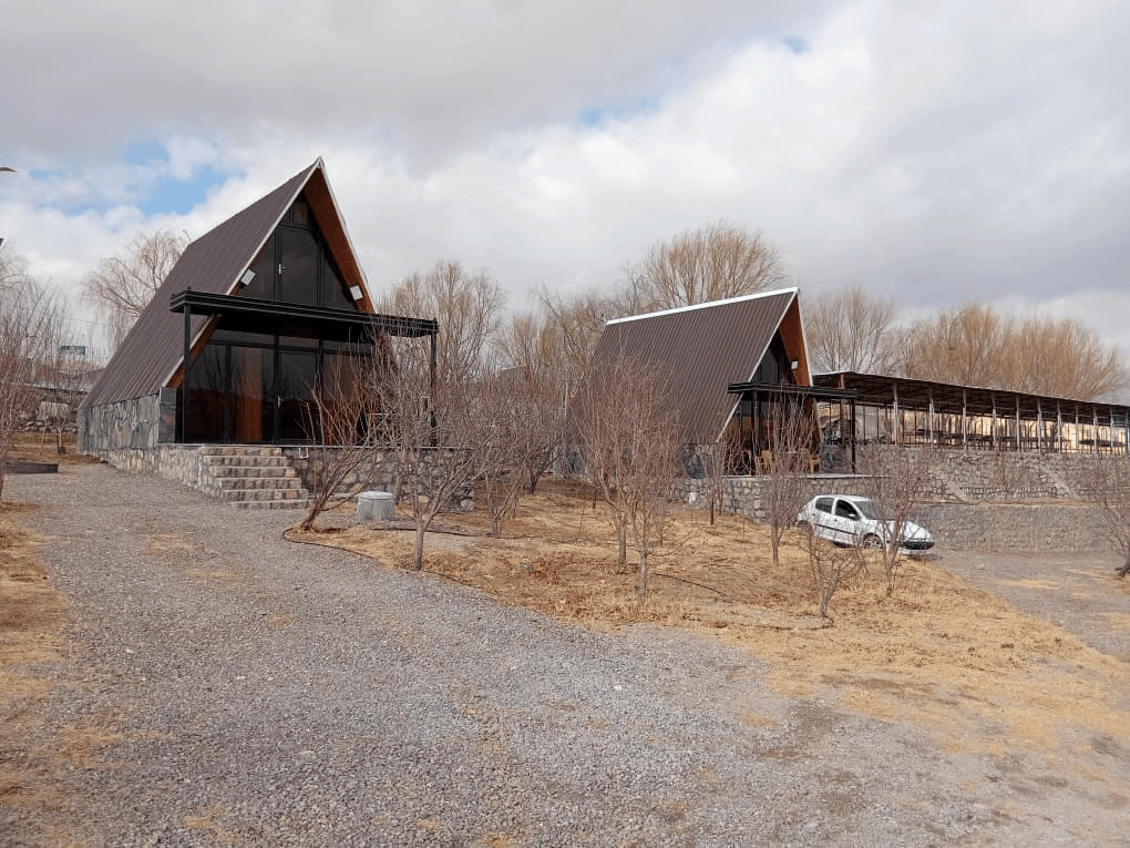 اجاره کلبه سوئیسی در نرمه سفلی سمیرم - 2