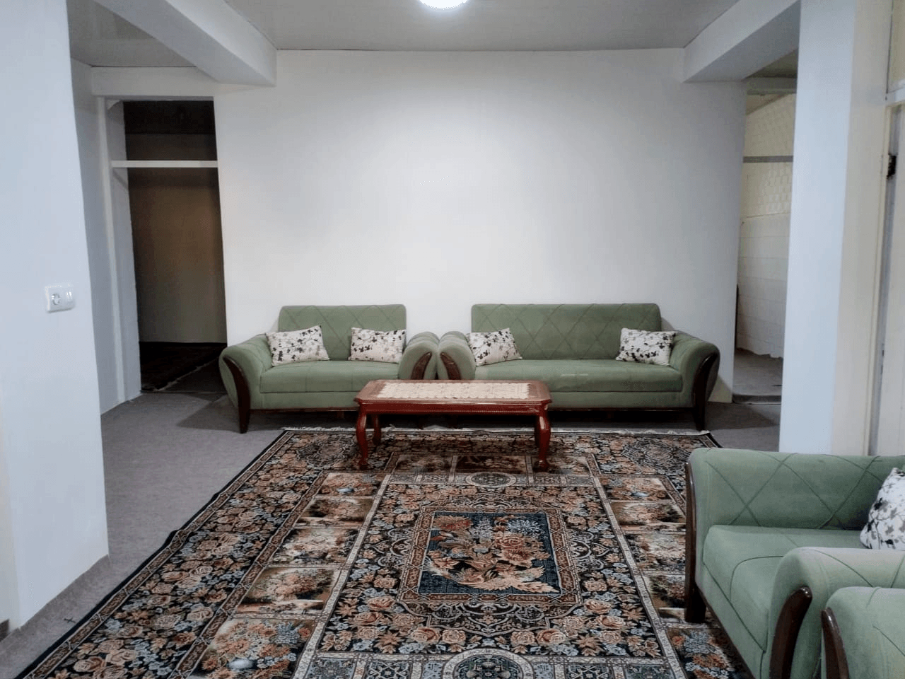 اجاره منزل ویلایی ساحلی در روستا زیارت - چهار خواب