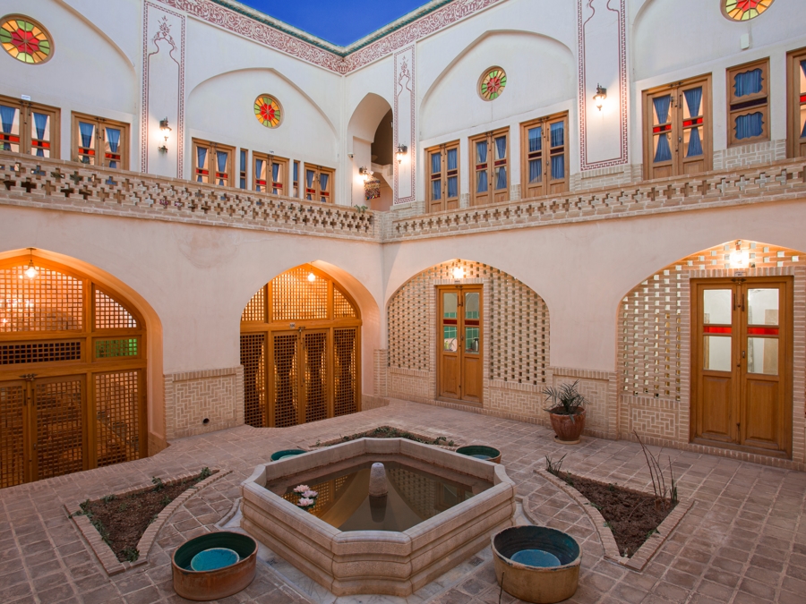 بوتیک هتل سنتی در کاشان - گلبام