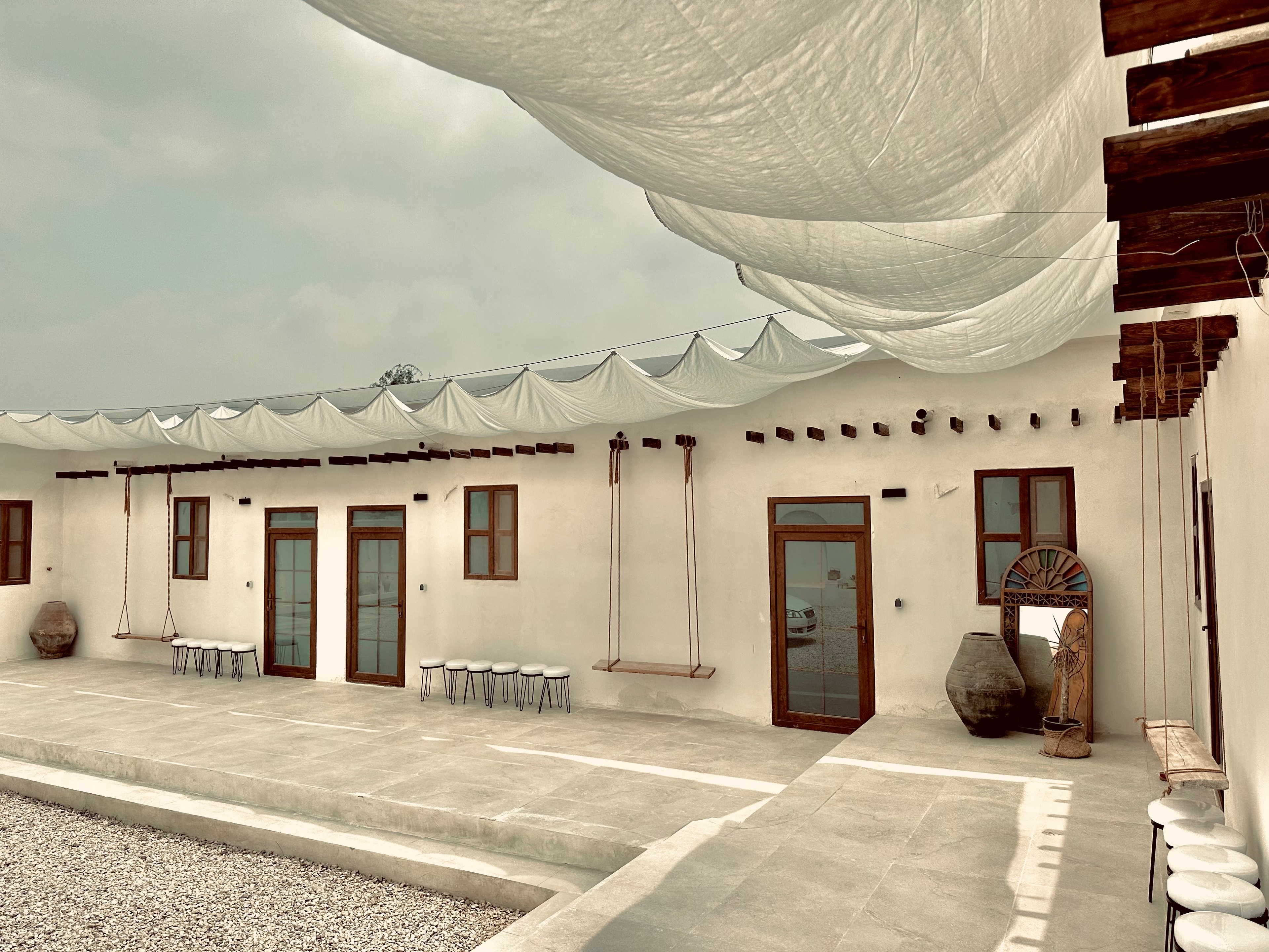 اجاره اتاق دوتخته نزدیک ساحل در سهیلی قشم - ماه 2