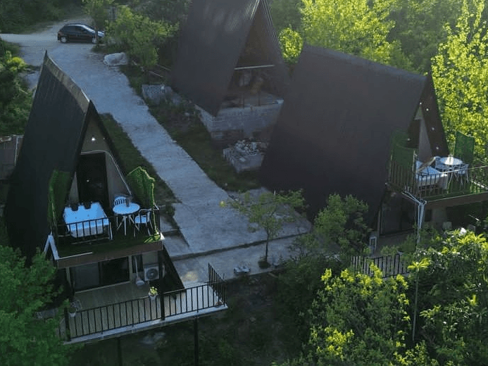 کلبه سوئیسی دوبلکس جکوزی دار در اربه کله رامسر