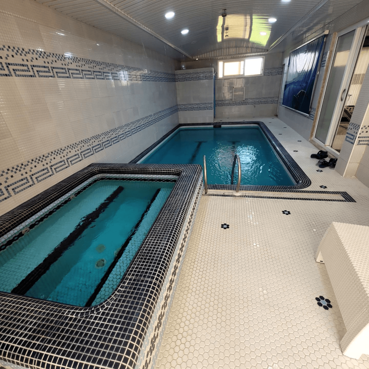 ویلا دوبلکس با استخرسرپوشیده آبگرم در سرخرود