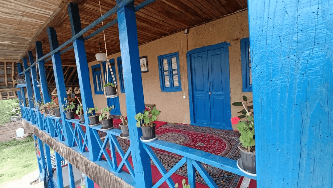 اجاره اتاق سنتی در روستای آهندان لاهیجان - رعنا