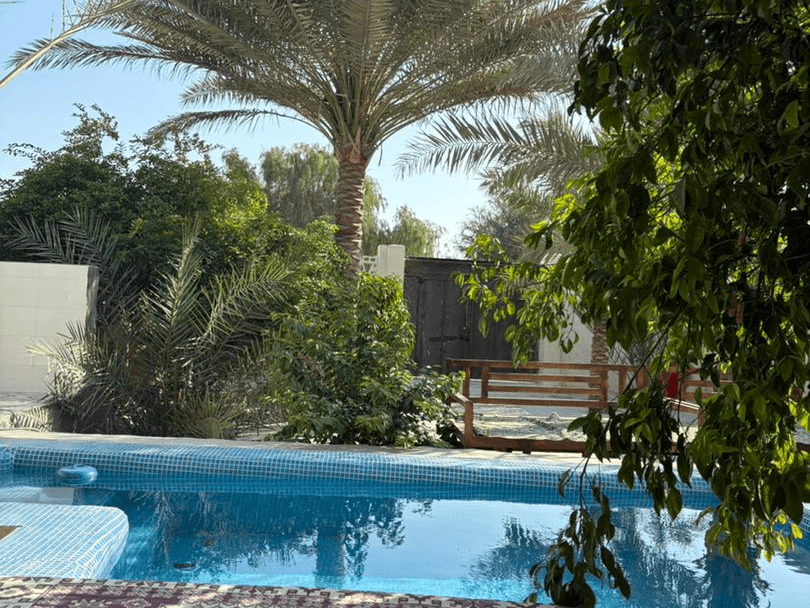 ویلا استخر روباز آبسرد در تنب پارسان سوزا - چهار خواب 