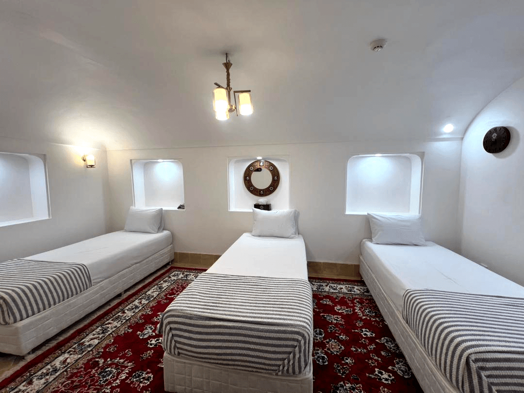 اقامتگاه بوم گردي در خیابان فهانی یزد - ١٠٦