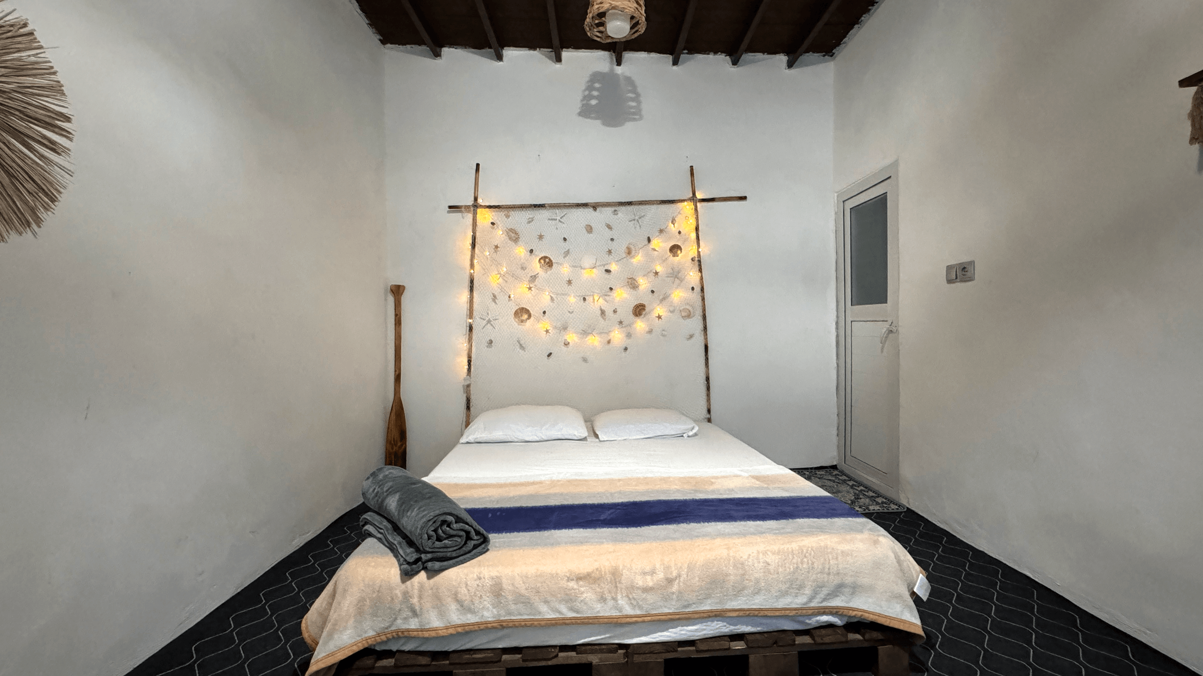 اجاره اقامتگاه بومگردی در روستا جیجیان رمکان قشم - حرا