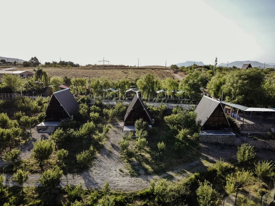 اجاره کلبه سوئیسی در نرمه سفلی سمیرم - 2