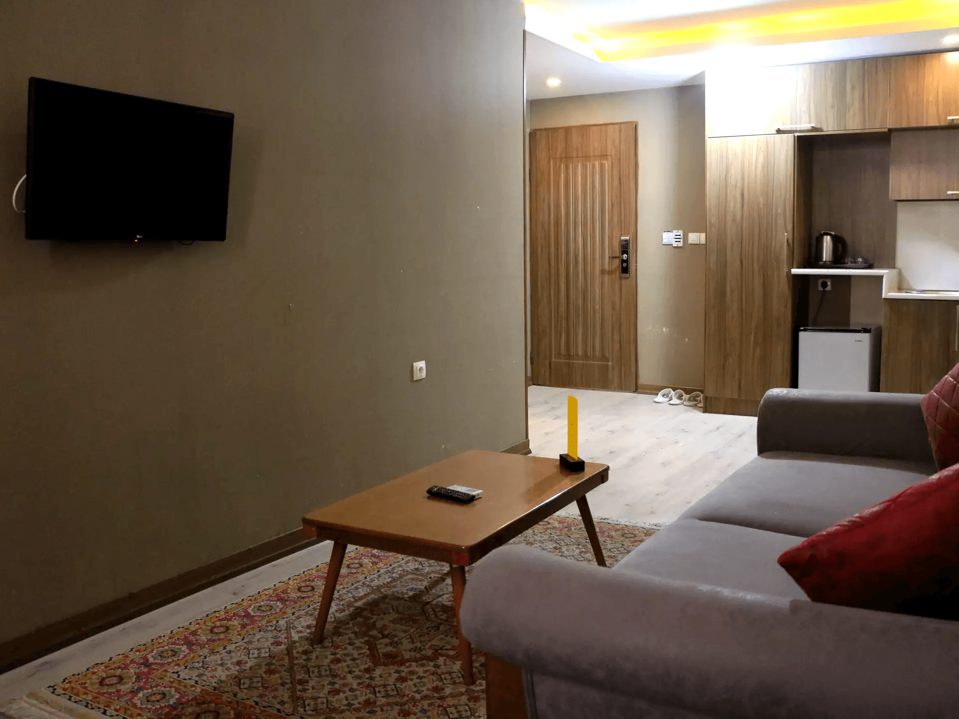 اجاره هتل تکخواب در زند شیراز