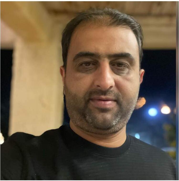 hostIntroImage-محمد انصاری