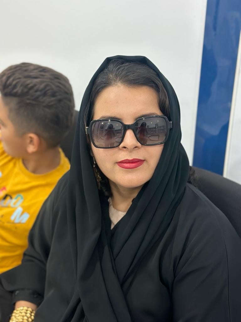 hostIntroImage-آمنه خرم