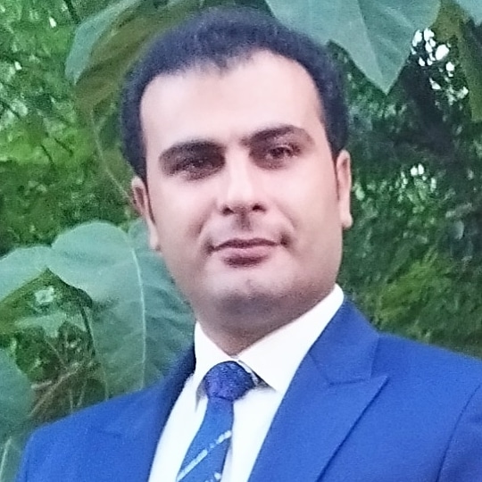 hostIntroImage-دامون فقیرنواز