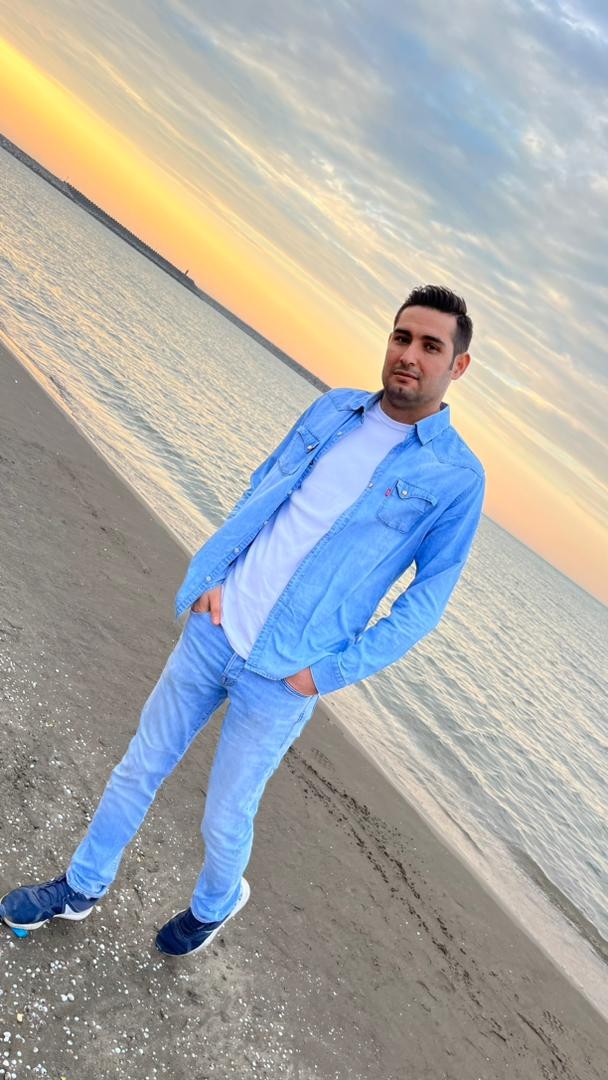 hostIntroImage-مجید  بدری