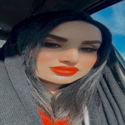 hostIntroImage-منیره روستازاده