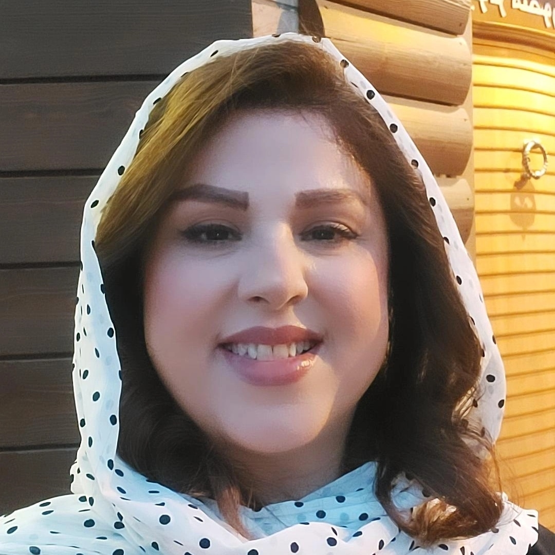 hostIntroImage-مریم رخسار