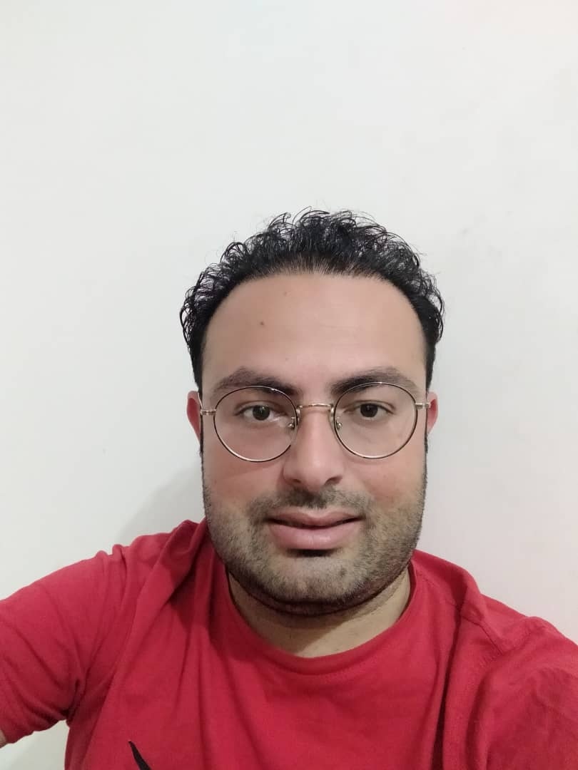 hostIntroImage-عقیل  قیصری