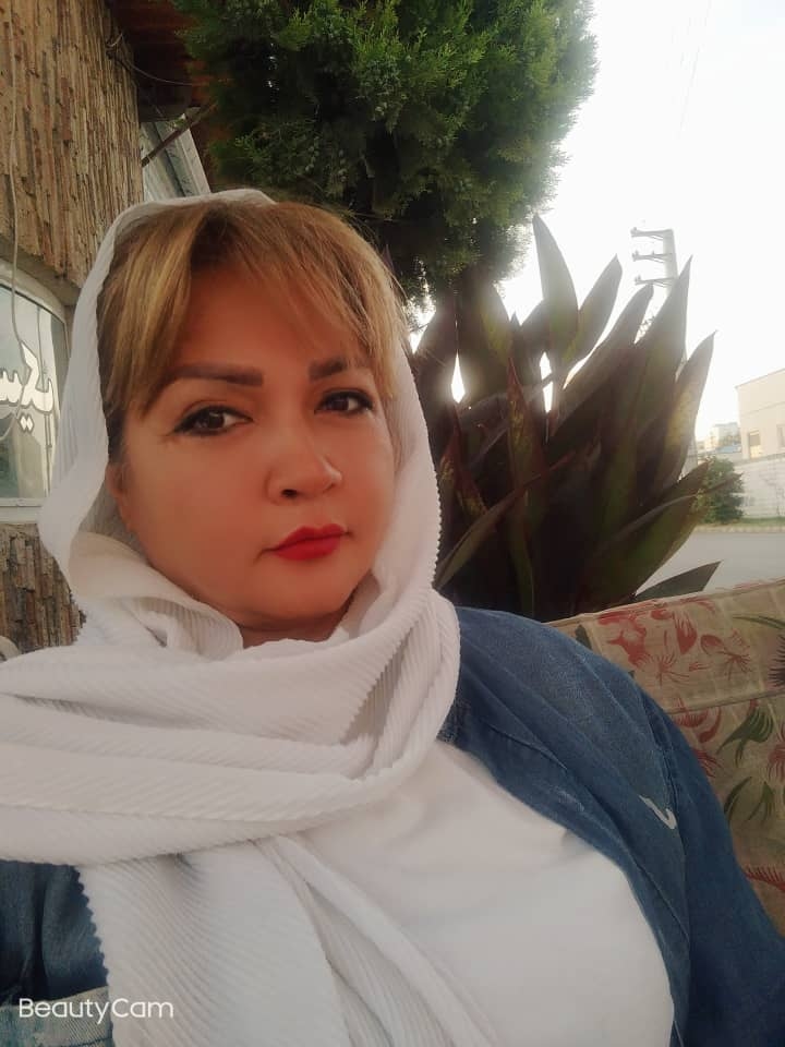 hostIntroImage-نگار اقدس پور