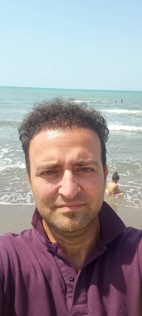 hostIntroImage-مهدی فروغی
