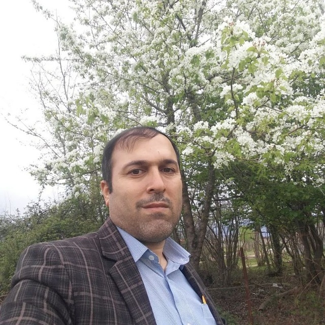 hostIntroImage-مهرداد صفردوست