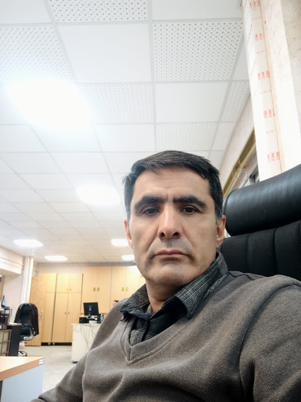 hostIntroImage-جعفر آژیر آبی بیگلو 