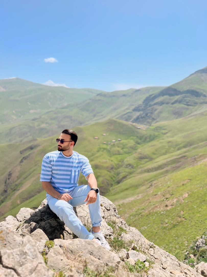 hostIntroImage-محمد جواد آهکلایی