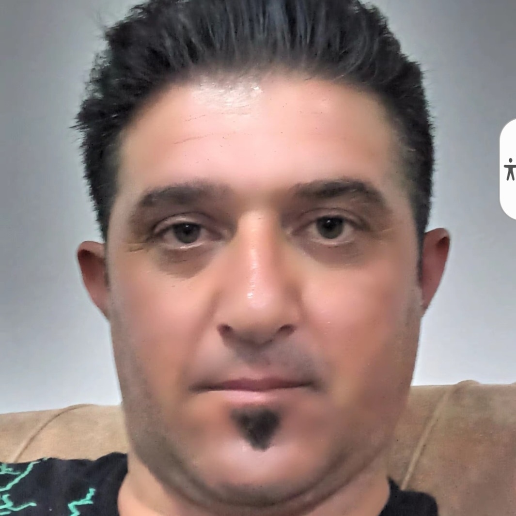 hostIntroImage-حامد رمضان زاده