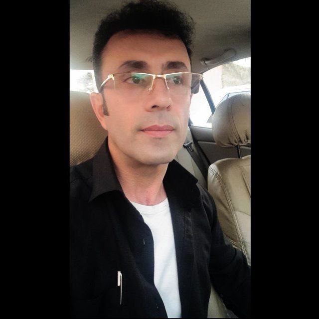 hostIntroImage-مظاهر عزیزی