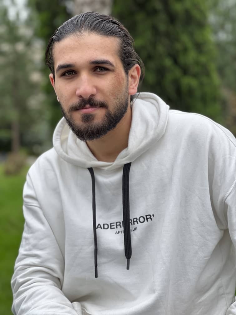 hostIntroImage-پوریا شجاعی