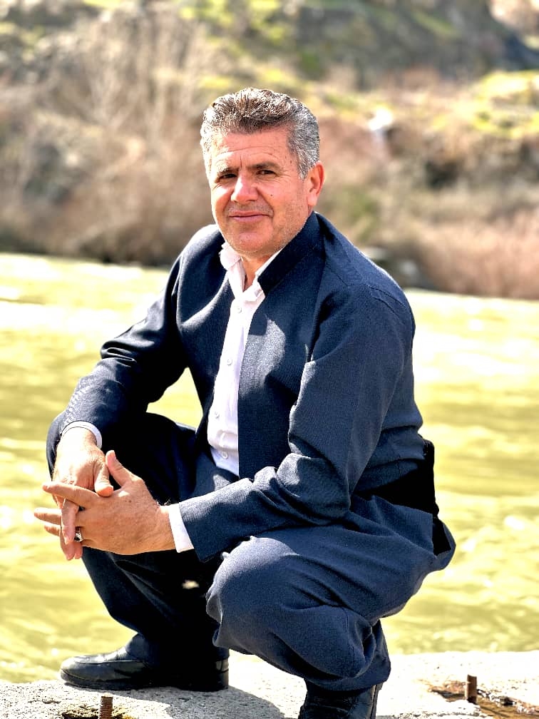 hostIntroImage-هوشمند امینی