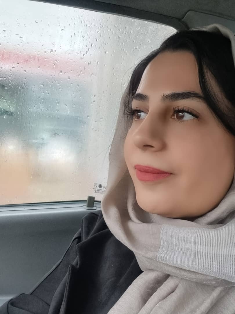 hostIntroImage-لیلا خورسندی