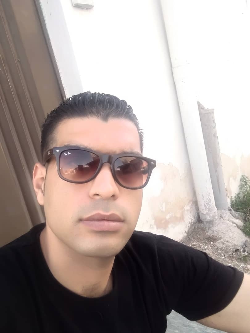 hostIntroImage-علی زارع