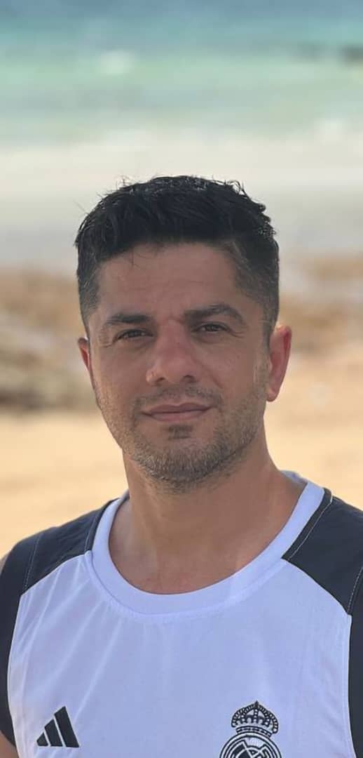 hostIntroImage-نوید تنهائی