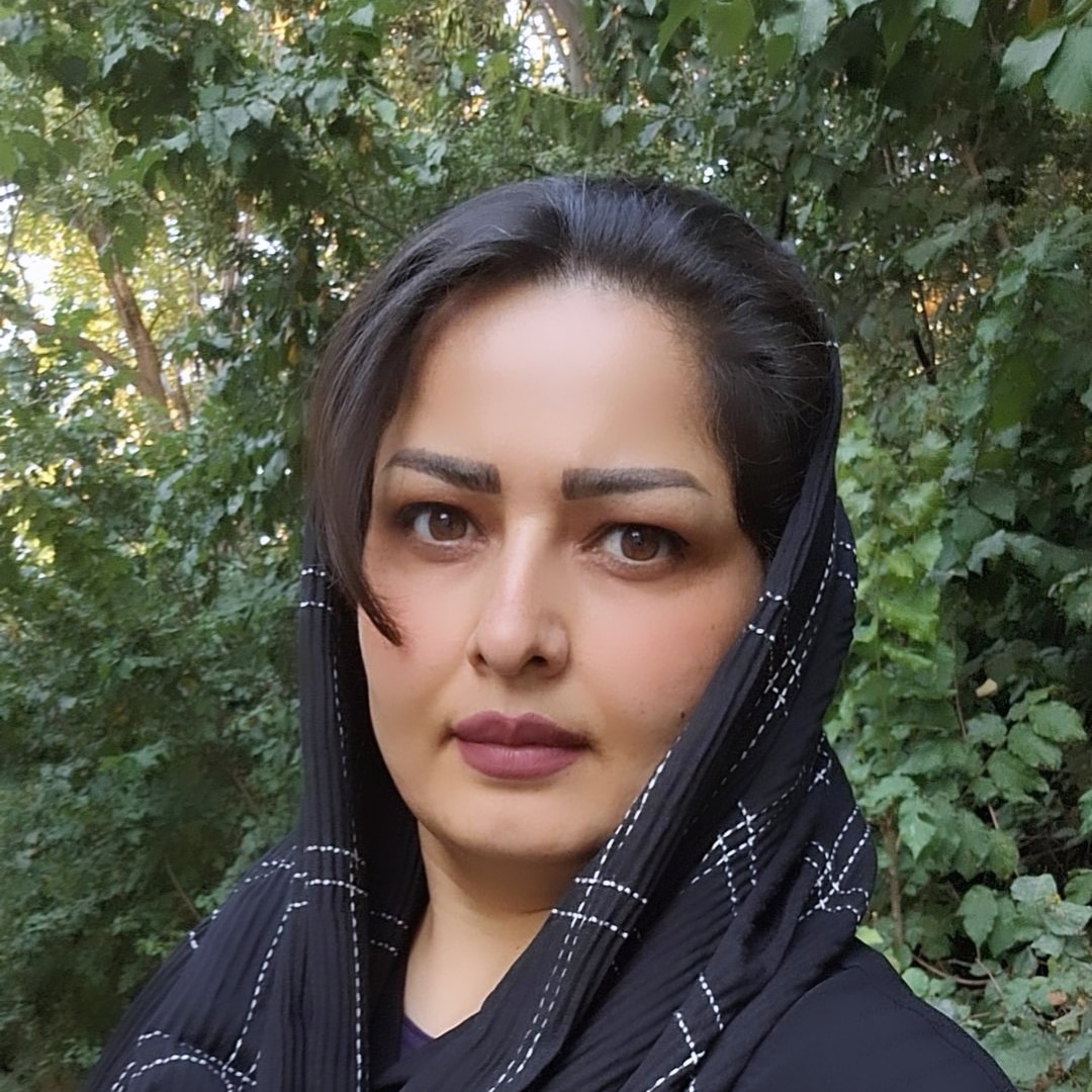 hostIntroImage-سمیه میرزائی جیرنده