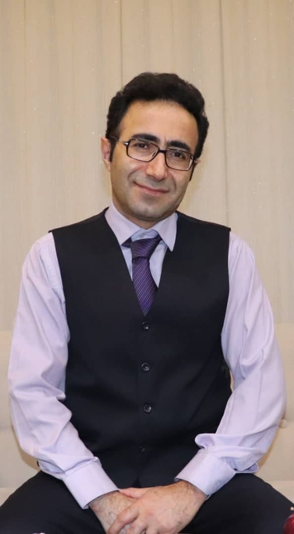 hostIntroImage-علی صدری 