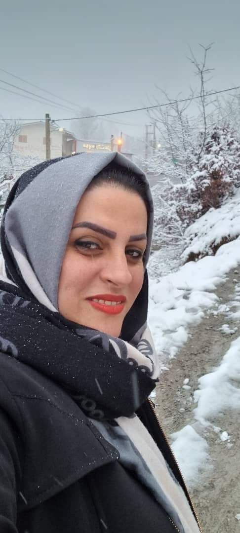 hostIntroImage-زهره شعبان ایزکی