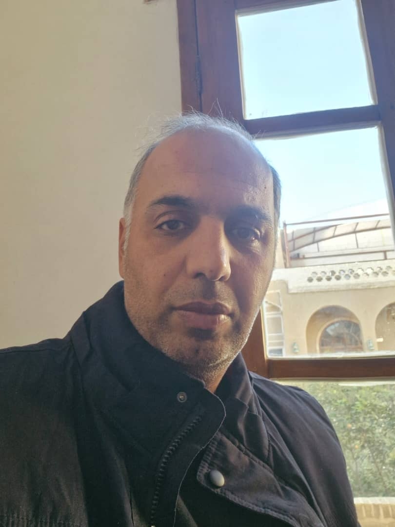 hostIntroImage-سروش یاسائی 