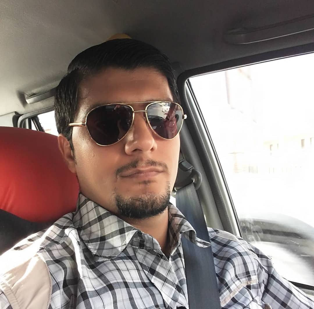 hostIntroImage-محسن فرخ فرد