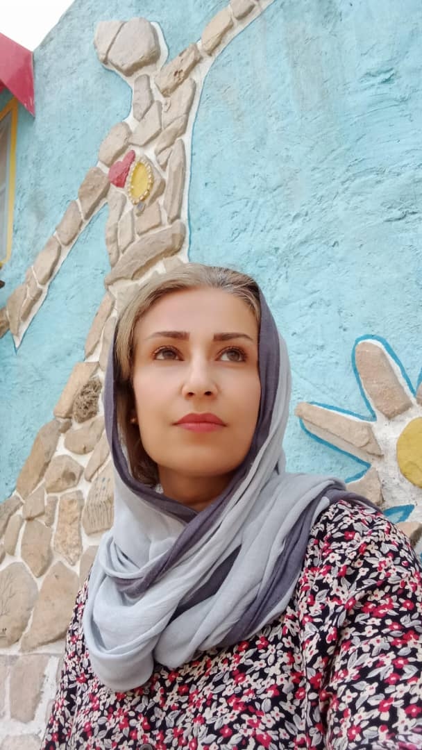 hostIntroImage-نسرین امیر عضدی 